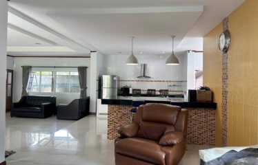 Modern Private Pool Villa in the Heart of Chiang Mai