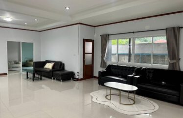 Modern Private Pool Villa in the Heart of Chiang Mai