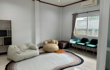 Modern Private Pool Villa in the Heart of Chiang Mai